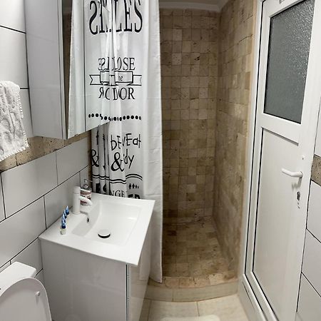 Apartamnet Regim Hotelier Bucureşti Ngoại thất bức ảnh
